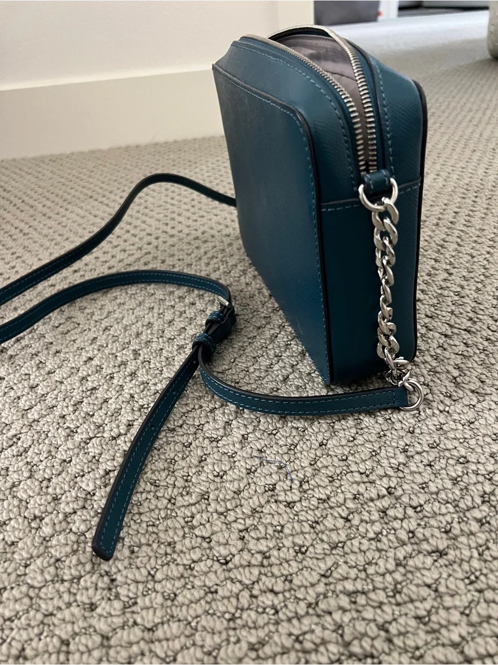 Michael Kors Teal Saffiano Crossbody Satchel Bag with Silver Link Chain - Picture 4 of 6